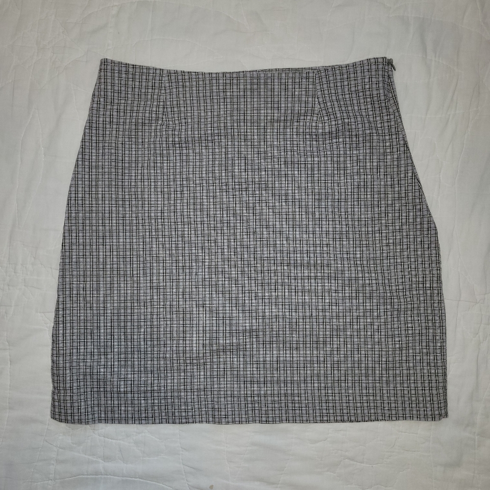 Size 12 Faded Glory grey plaid mini skit